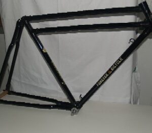 Cuadro bicicleta freno de varilla 700B Forever