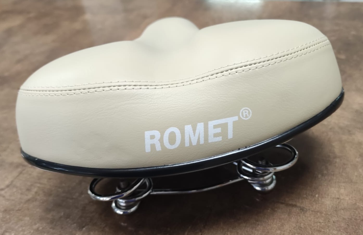 Sillin bicicleta paseo/trekking con muelles color crema - Imagen 2