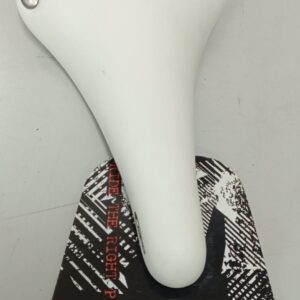 Sillin bicicleta Fixie con remaches tipo RETRO color blanco