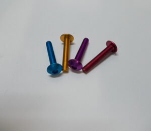 Tornillo allen 5x30 colores, juego 6 unidades