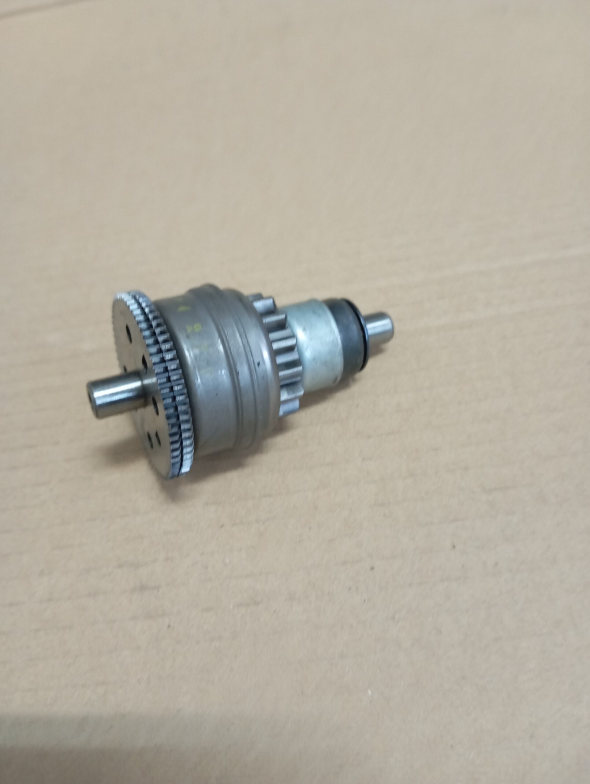 Piñon motor arranque Honda SFX 14/63 dientes original - Imagen 2